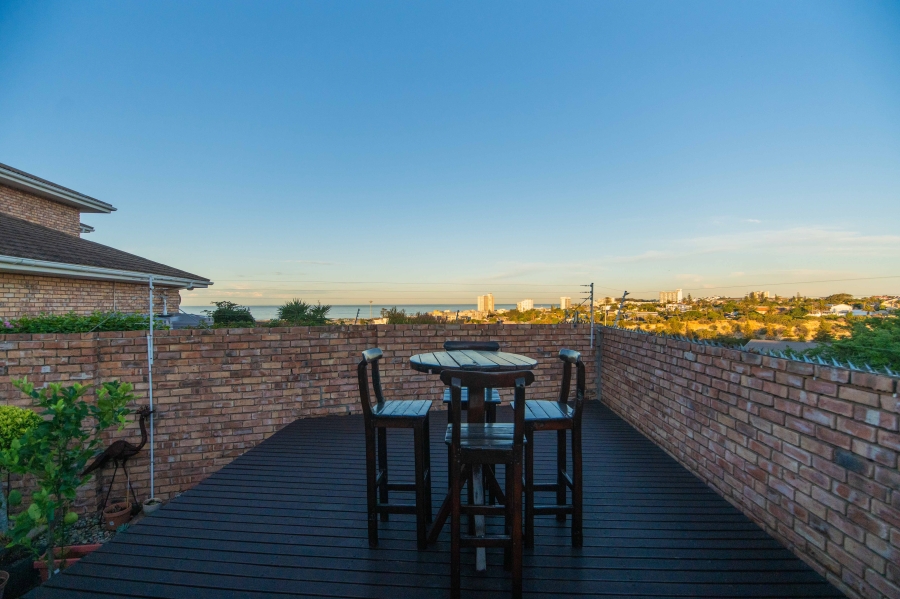 6 Bedroom Property for Sale in Humerail Eastern Cape